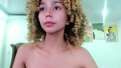 damnperfectxx online show from September 19, 2025, 1:51 am