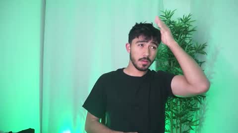 Snapshot of damon_frost chatting on November 3, 2025, 8:54 pm damon_frost online show from November 3, 2025, 8:54 pm