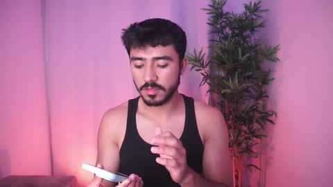 Snapshot of damon_frost chatting on November 18, 2025, 9:30 pm damon_frost online show from November 18, 2025, 9:30 pm