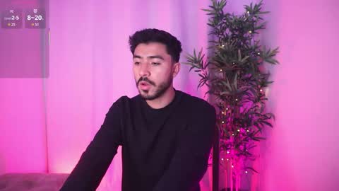 Snapshot of damon_frost chatting on November 26, 2025, 8:32 pm damon_frost online show from November 26, 2025, 8:32 pm