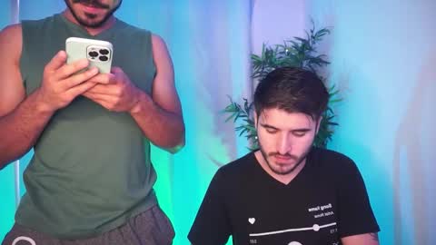 Snapshot of damon_frost chatting on December 15, 2025, 7:07 pm damon_frost online show from December 15, 2025, 7:07 pm