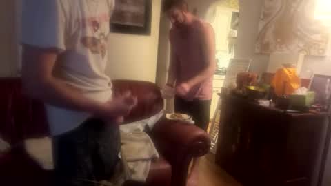 damontsi online show from March 17, 2026, 8:17 am