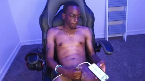 dan172139 online show from April 6, 2026, 5:19 am