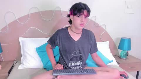 D A N online show from December 16, 2025, 1:32 am