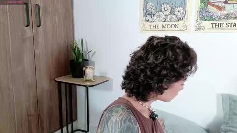 Snapshot of dan_universe chatting on November 12, 2025, 5:57 pm Bluemoon online show from November 12, 2025, 5:57 pm