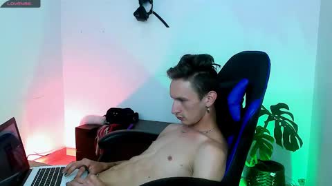 Snapshot of dan_yagami chatting on October 16, 2025, 2:23 am Dan and Noah online show from October 16, 2025, 2:23 am