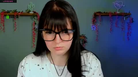 Snapshot of dana_cute1_ chatting on May 13, 2026, 8:55 am dana_cute1_ online show from May 13, 2026, 8:55 am
