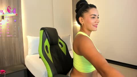 D A N A  online show from April 6, 2026, 7:15 pm