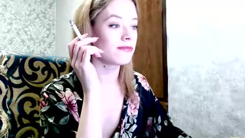 Dana SmileX online show from October 10, 2025, 5:34 pm