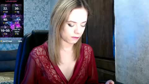 Dana SmileX online show from March 22, 2026, 8:23 pm