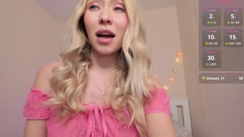 Snapshot of danacandy chatting on December 19, 2024, 11:25 pm CandyDana online show from December 19, 2024, 11:25 pm