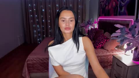 DanaMiers online show from November 24, 2025, 3:50 am