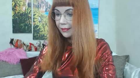 Danceglory online show from November 18, 2025, 5:45 am