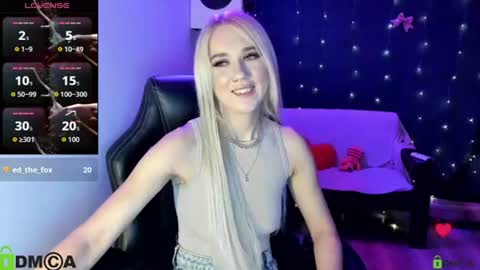 Snapshot of dances_queen chatting on July 7, 2026, 7:09 am dances_queen online show from July 7, 2026, 7:09 am