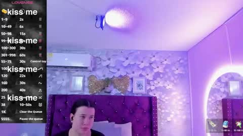 Snapshot of danee_19 chatting on February 27, 2025, 10:59 am Daniela online show from February 27, 2025, 10:59 am