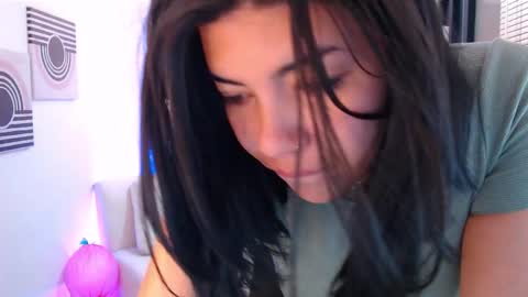 Veronica online show from November 20, 2025, 11:54 am