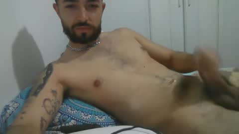 dani3l9905 online show from February 28, 2026, 4:35 am