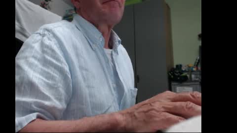 dani_alpina online show from May 6, 2026, 11:26 am