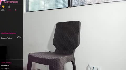 Snapshot of dani_ary chatting on December 31, 2024, 6:35 pm DANI online show from December 31, 2024, 6:35 pm