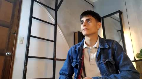 Snapshot of dani_mc chatting on December 16, 2025, 11:26 am dani_mc online show from December 16, 2025, 11:26 am