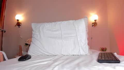 Snapshot of dani_skinny_ chatting on February 26, 2025, 5:50 pm Hi I am Dani online show from February 26, 2025, 5:50 pm