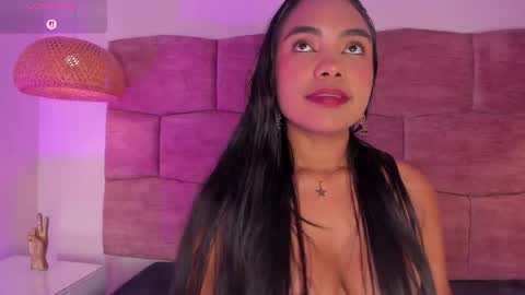 Snapshot of dani_velvet chatting on April 23, 2026, 2:35 am online show from April 23, 2026, 2:35 am