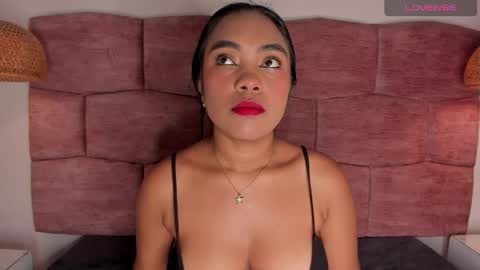 Snapshot of dani_velvet chatting on May 6, 2026, 2:40 am online show from May 6, 2026, 2:40 am