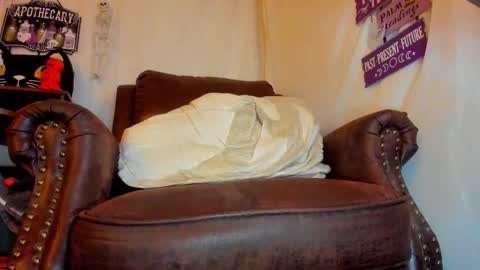 danidollxxx online show from October 30, 2025, 3:08 am