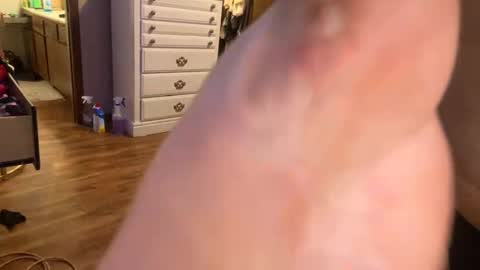 Snapshot of danidragon69 chatting on December 7, 2024, 3:08 pm Dani Dragon online show from December 7, 2024, 3:08 pm