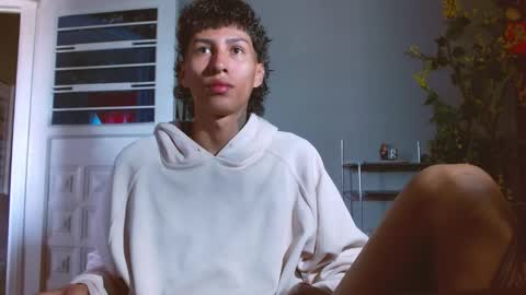 daniel_deluxx online show from March 17, 2026, 6:55 pm