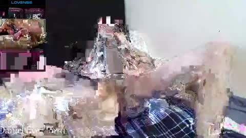 Snapshot of daniel_everhard1 chatting on January 7, 2025, 6:03 pm Daniel online show from January 7, 2025, 6:03 pm