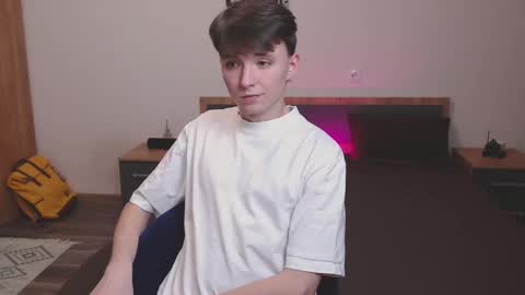 Snapshot of daniel_isaak chatting on February 21, 2025, 6:15 pm Daniel Jerry online show from February 21, 2025, 6:15 pm