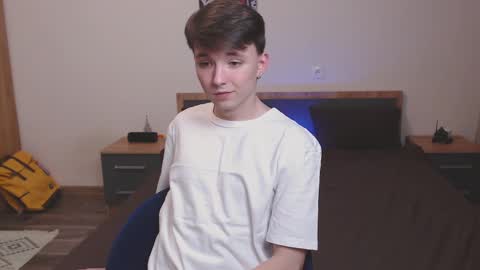 Snapshot of daniel_isaak chatting on February 22, 2025, 7:25 pm Daniel Jerry online show from February 22, 2025, 7:25 pm