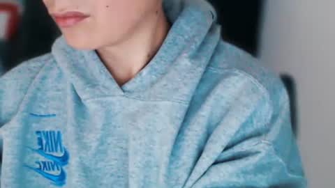 Snapshot of daniel_ruis16 chatting on March 4, 2025, 3:15 pm daniel_ruis16 online show from March 4, 2025, 3:15 pm