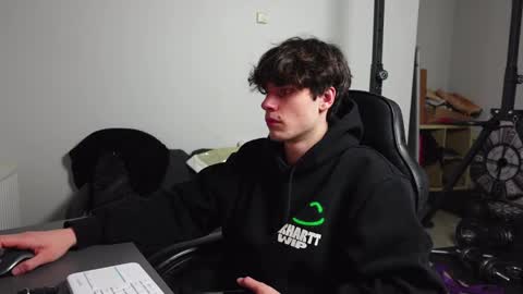 DANIEL SHAWN online show from January 5, 2026, 7:06 pm