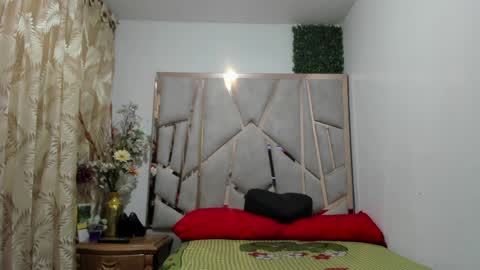 Daniela online show from April 6, 2026, 11:11 am