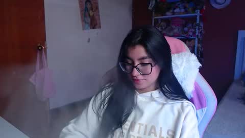 Snapshot of daniela_cute22 chatting on September 23, 2025, 1:58 pm DANIELA online show from September 23, 2025, 1:58 pm