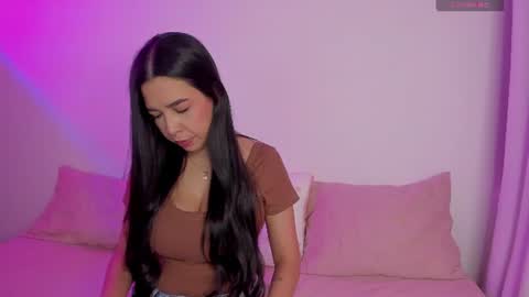 Snapshot of daniela_days chatting on June 17, 2026, 6:27 am Dani online show from June 17, 2026, 6:27 am
