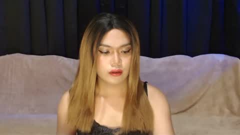 Elodie online show from December 15, 2024, 4:59 pm