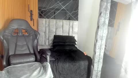 Daniela online show from December 8, 2024, 11:40 pm