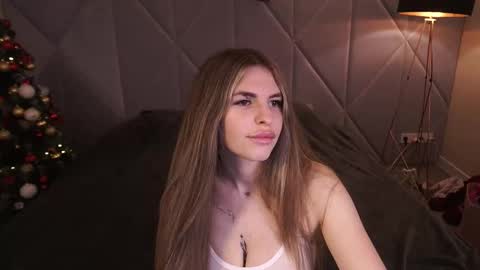 danielareign online show from January 11, 2026, 1:49 pm