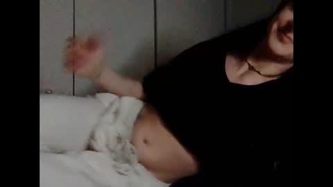 Snapshot of daniellbisous chatting on March 24, 2026, 4:06 am daniellbisous online show from March 24, 2026, 4:06 am