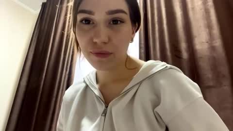 Snapshot of daniellmancher chatting on March 4, 2026, 10:32 am Julia online show from March 4, 2026, 10:32 am