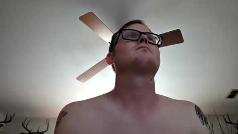 Snapshot of danielp_mod_cb chatting on May 20, 2026, 10:49 pm Daniel y. online show from May 20, 2026, 10:49 pm