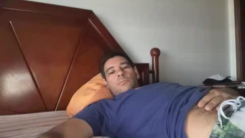 danieltalho23 online show from September 15, 2025, 11:43 am