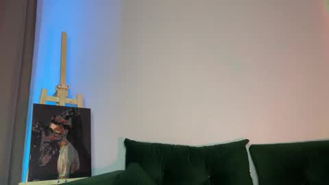 Snapshot of danieltuckerr chatting on November 18, 2025, 1:00 am danieltuckerr online show from November 18, 2025, 1:00 am