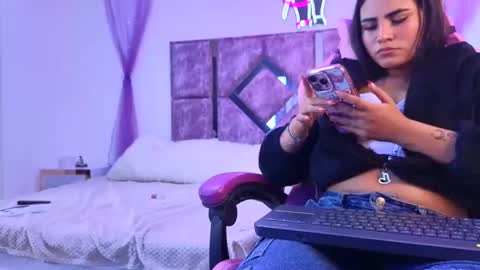 Danilu and Eva online show from November 23, 2025, 7:13 pm