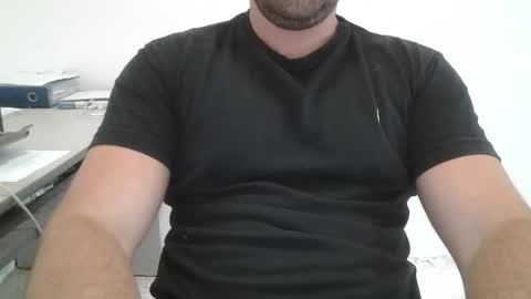 Dani Oli online show from October 28, 2025, 8:44 pm