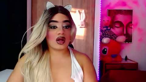 danipein online show from October 13, 2025, 10:10 pm