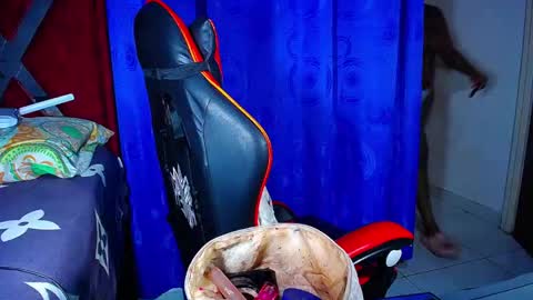 danisabrownn online show from February 17, 2026, 2:02 pm